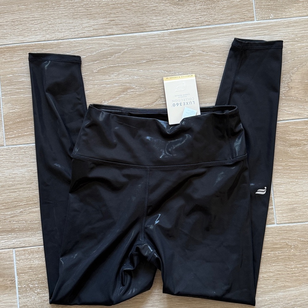 Fabletics Shiny Black Motion365+ Leggings